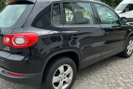 VW Tiguan 106.800 km 6.800 &euro; Berlin 13588
