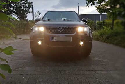 Suzuki Grand Vitara 175.000 km 11.800 &euro; Berlin 13187