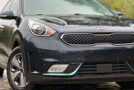 Kia Niro 139.087 km 12.999 € Berlin 12099