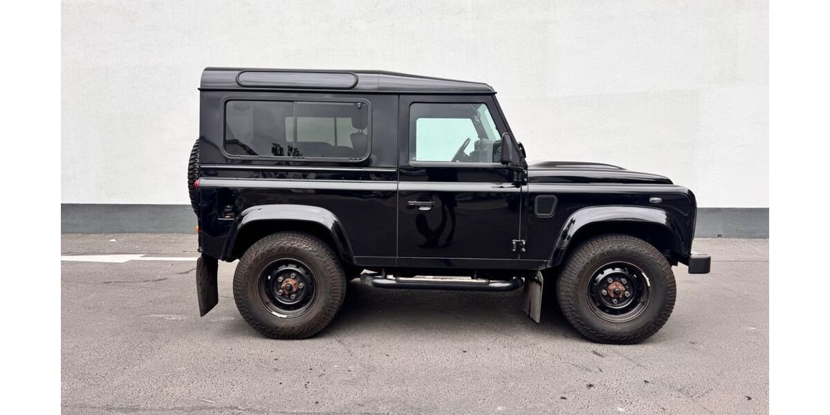 Land Rover Defender 83.000 km 47.900 &euro; Berlin 10777