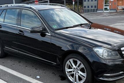 Mercedes-Benz C 250 231.000 km 9.950 &euro; Berlin 13057