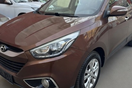 Hyundai ix35 FIFA World Cup Edition AHK AWD Autom. 4x4 135.769 km 9.600 &euro; Berlin 10247