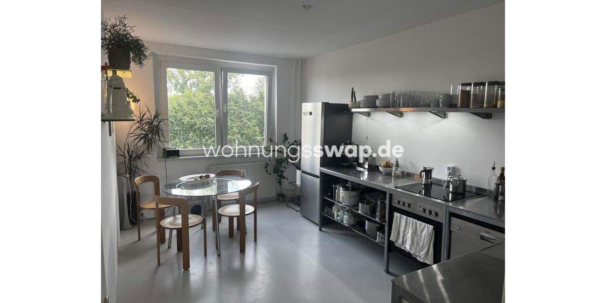 Etagenwohnung Berlin Lichtenberg - 2 Zimmer, 64 m&sup2;, 398&euro; | Angebot:25994389