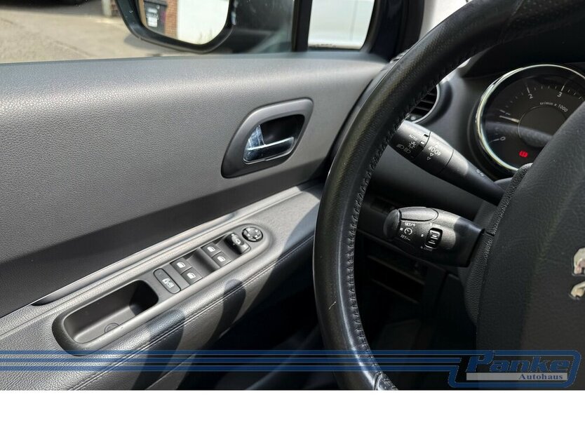 Peugeot 5008 Allure*HU-D*Pano*R-Cam*LED-T*Video*SHZ* 119.822 km 10.990 € Berlin 13187