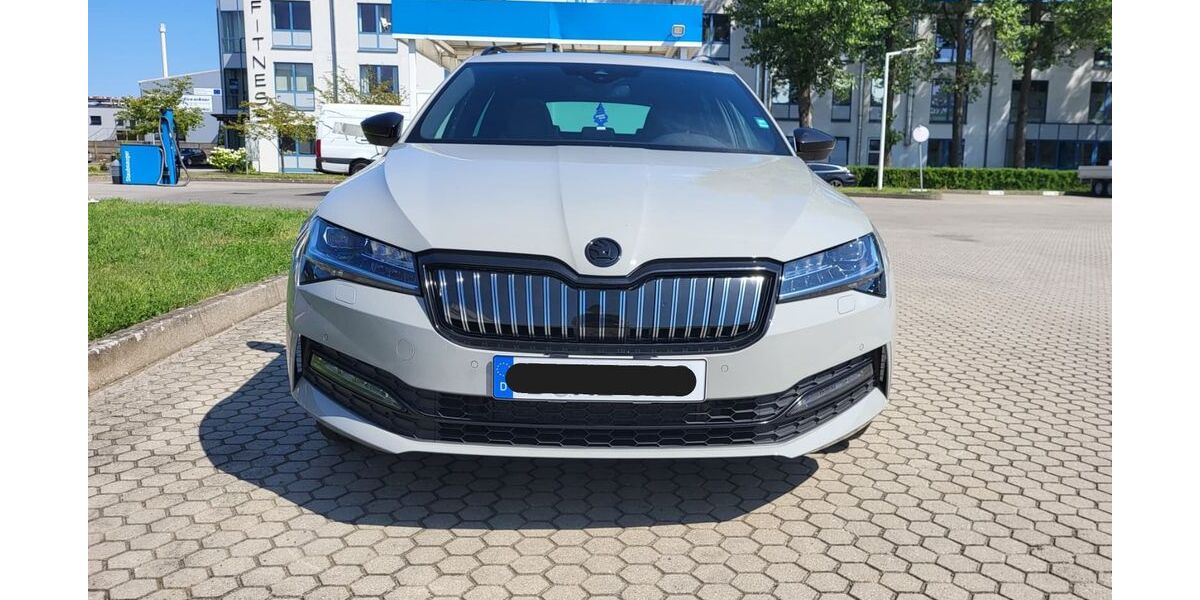Skoda Superb 73.500 km 27.995 &euro; Berlin 12524