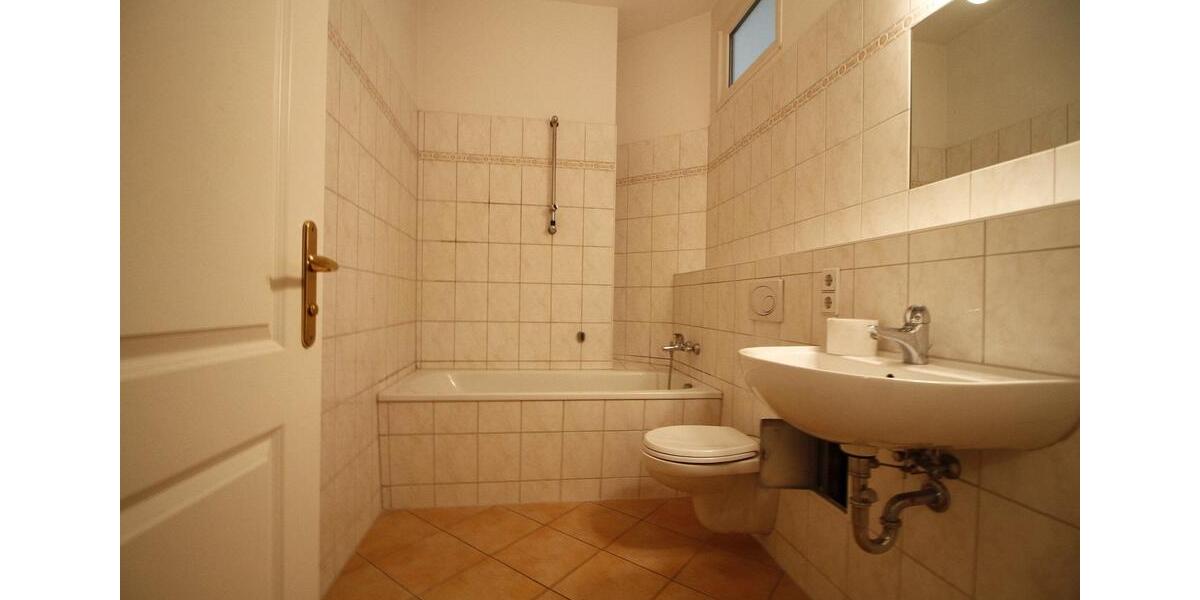 Erdgeschoßwohnung Berlin Friedrichshain-Kreuzberg - 2 Zimmer, 79 m&sup2;, 1.428&euro; | Angebot:26678132