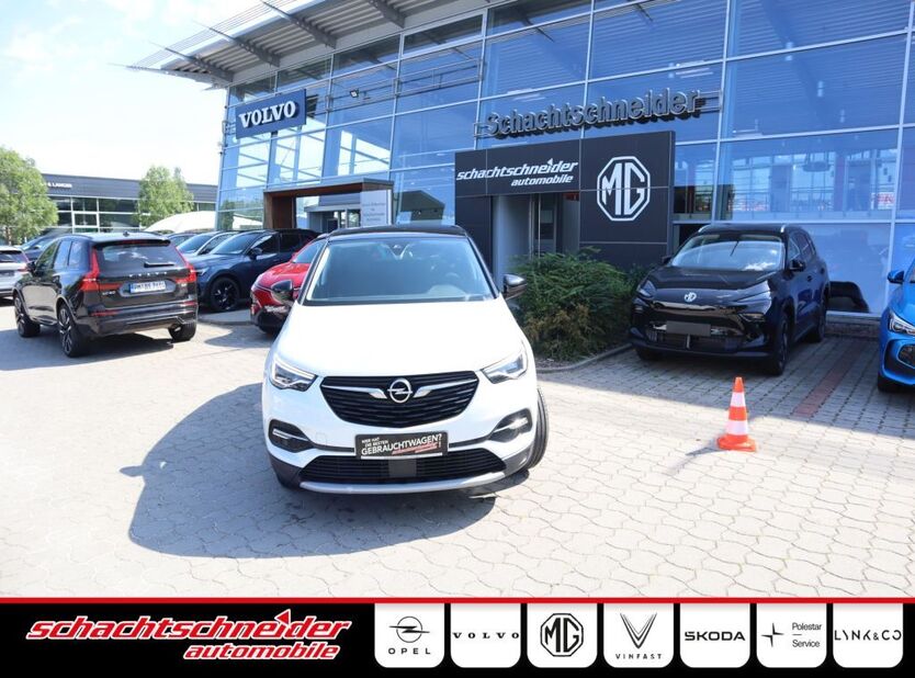 Opel Grandland (X) 92.531 km 17.990 € Potsdam 14482