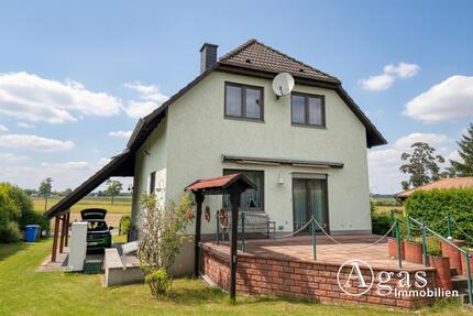 möbliertes Einfamilienhaus mit ca. 180 m² Wohnfläche, 6 Zimmern und Pool in Ahrensfelde zimmer