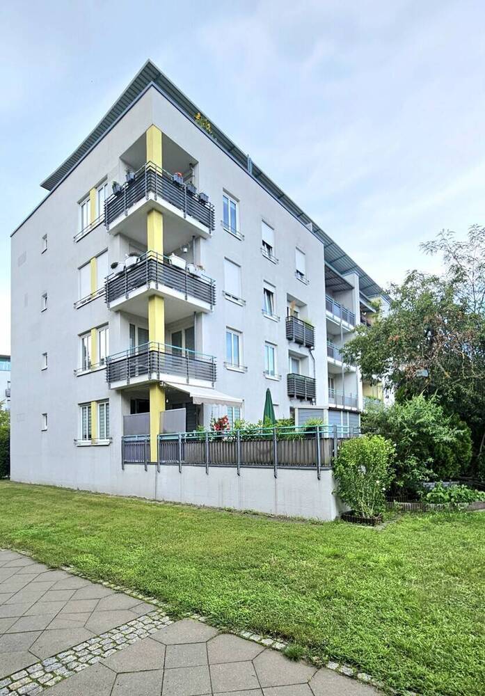 Hauptstadtmakler-Gepflegte Wohnung mit KFZ-Stellplatz-vermietet