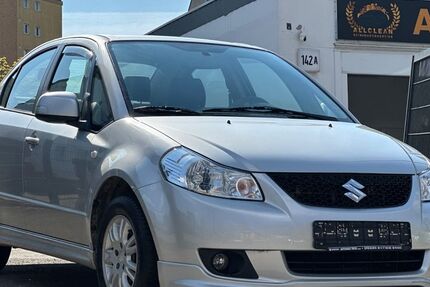 Suzuki SX4 40.000 km 4.900 &euro; Berlin 12351