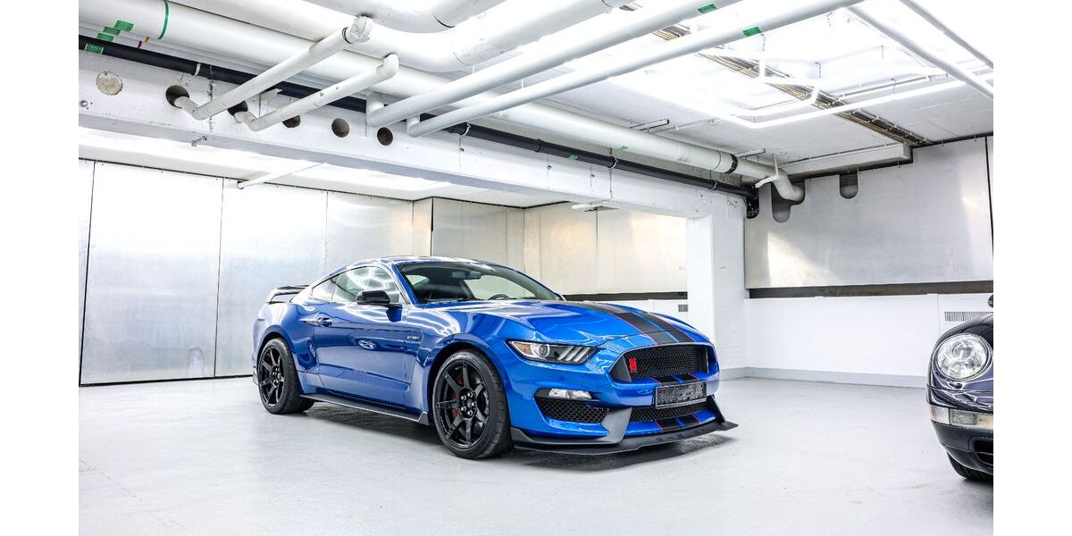 Ford Mustang 5.900 km 78.898 &euro; Berlin 10625