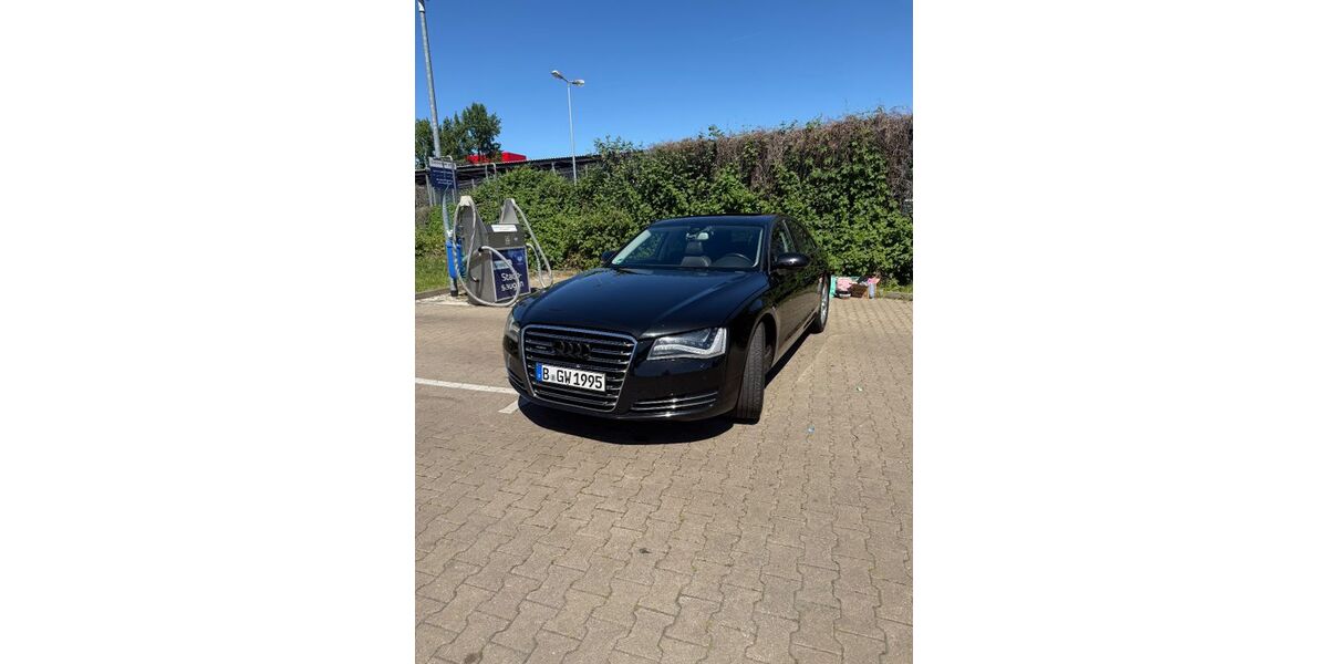 Audi A8 199.000 km 16.500 &euro; Berlin 13409