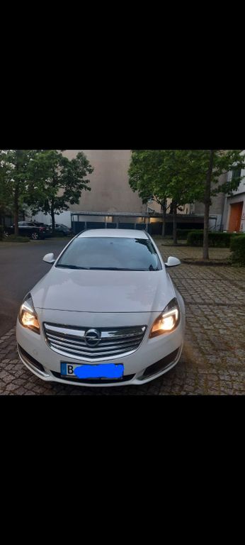 Opel Insignia 252.377 km 4.999 € Berlin 14199