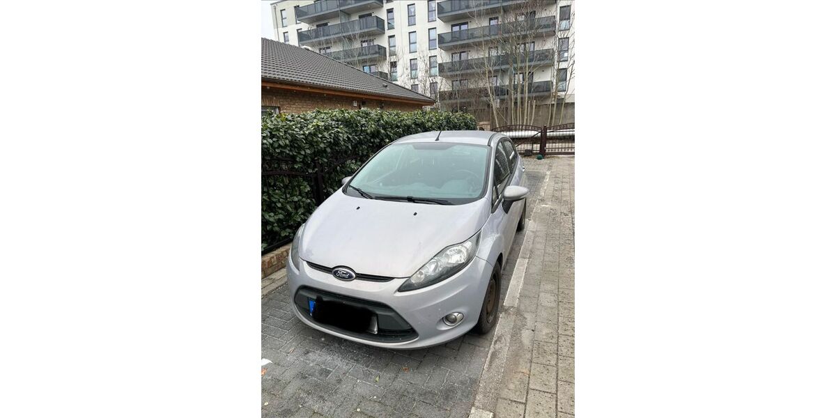 Ford Fiesta 122.700 km 3.900 &euro; Berlin 13053