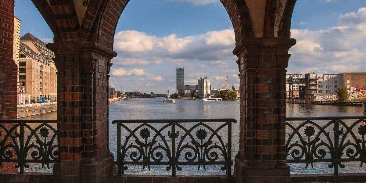 Etagenwohnung Berlin Friedrichshain - 1 Zimmer, 40 m&sup2;, 1.390&euro; | Angebot:25740311