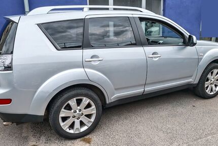 Mitsubishi Outlander 200.000 km 3.999 &euro; Berlin 13405