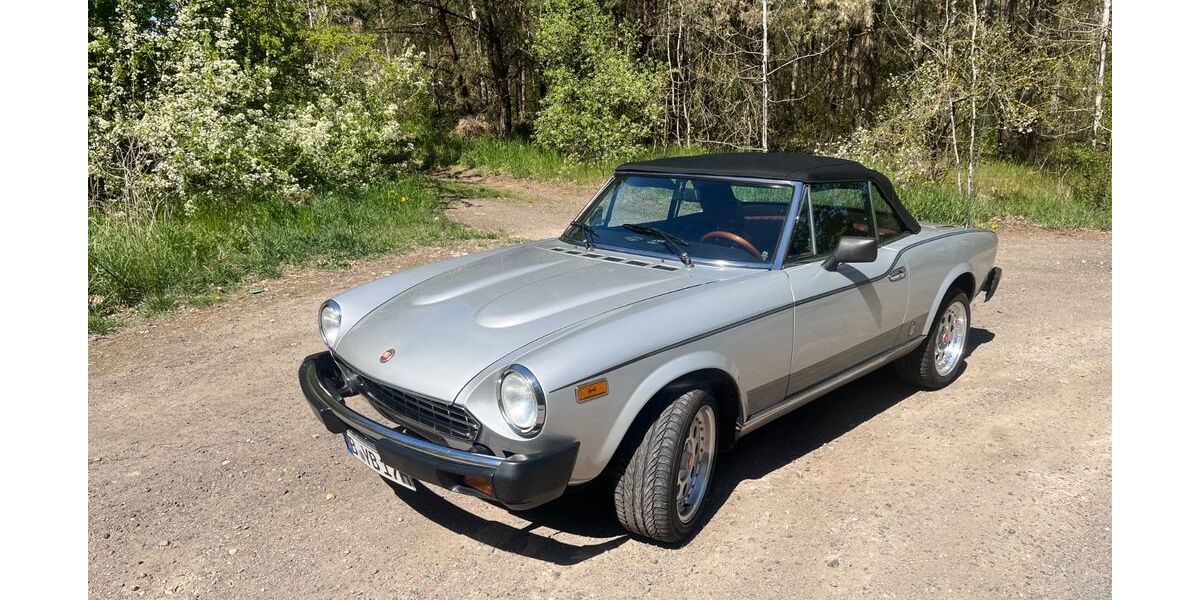 Fiat 124 Spider 150.000 km 14.999 &euro; Berlin 12524