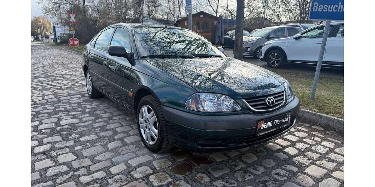 Toyota Avensis 28.148 km 5.500 &euro; Berlin 12043