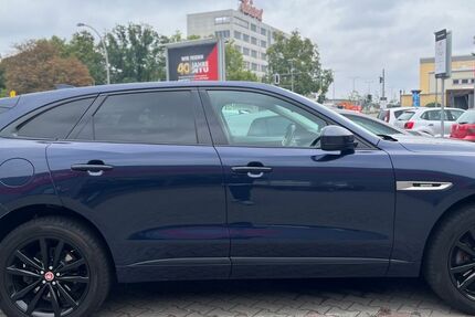 Jaguar F-Pace 151.000 km 16.900 &euro; Berlin 12627