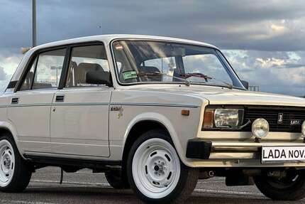 Lada Nova 42.000 km 7.500 &euro; Berlin 10553