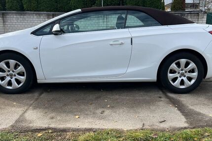 Opel Cascada 190.000 km 7.990 € Berlin 12349