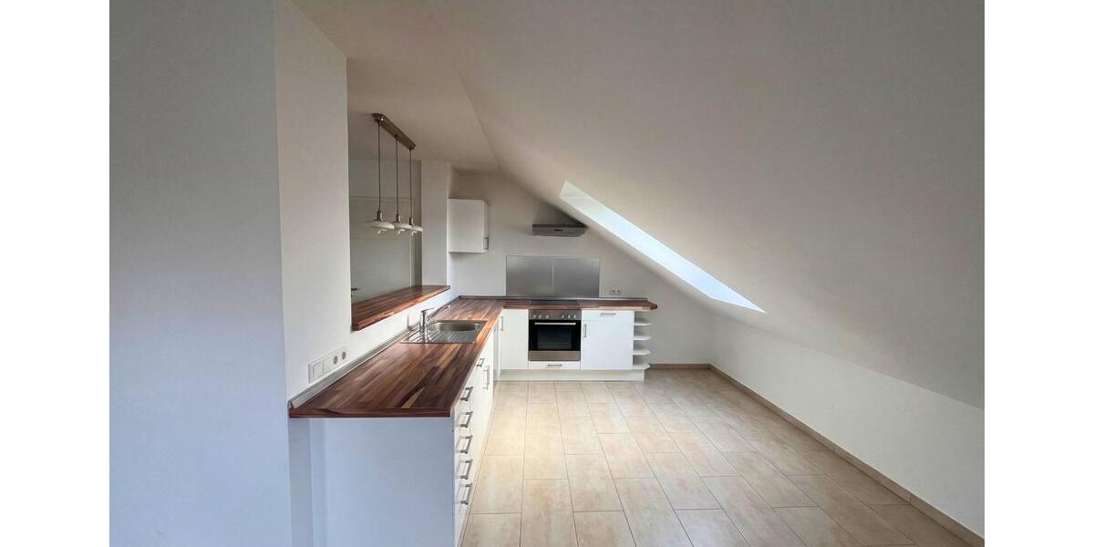 Dachgeschoßwohnung Berlin Treptow-Köpenick - 2 Zimmer, 80 m&sup2;, 1.196&euro; | Angebot:26421647