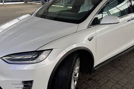 Tesla Model X 155.000 km 41.000 &euro; Berlin 12307