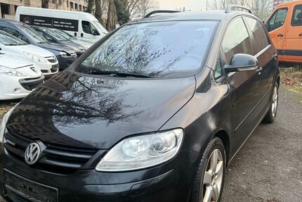 VW Golf 332.000 km 1.999 &euro; Hoppegarten 15366