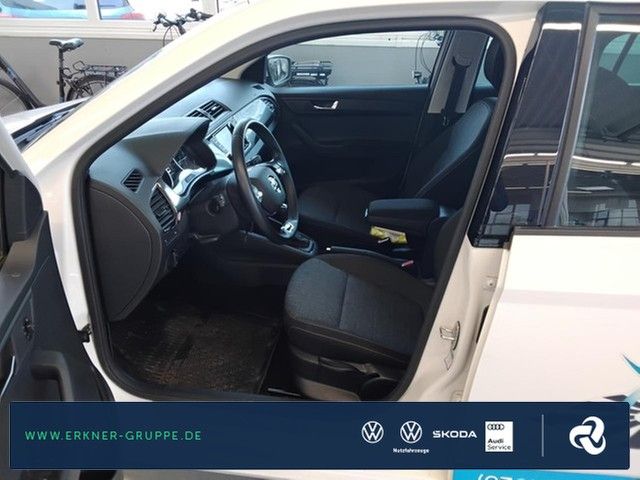 Skoda Fabia 33.289 km 19.490 &euro; Rüdersdorf 15562