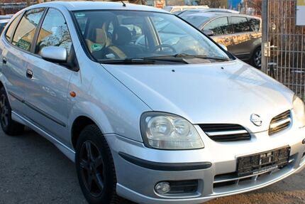 Nissan Almera Tino 145.700 km 2.599 &euro; Berlin 13057