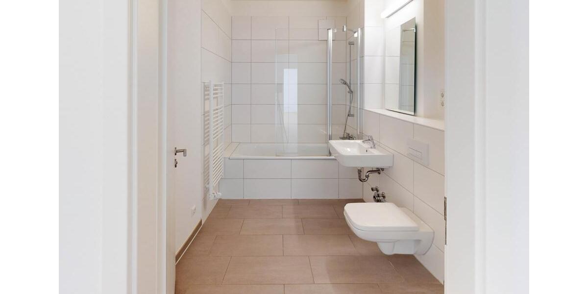 Dachgeschoßwohnung Berlin Charlottenburg-Wilmersdorf - 3 Zimmer, 85 m&sup2;, 1.810&euro; | Angebot:25893356