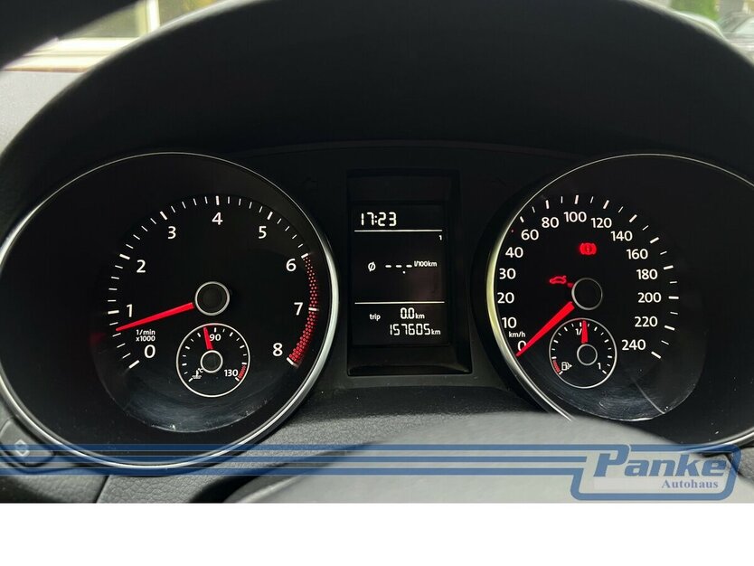 VW Golf Trendline 1.4*2Hand*8Reifen*Klima*Zahnriem 157.606 km 4.990 € Berlin 13187
