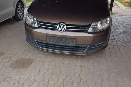 VW Sharan 266.800 km 9.000 &euro; Berlin 13156