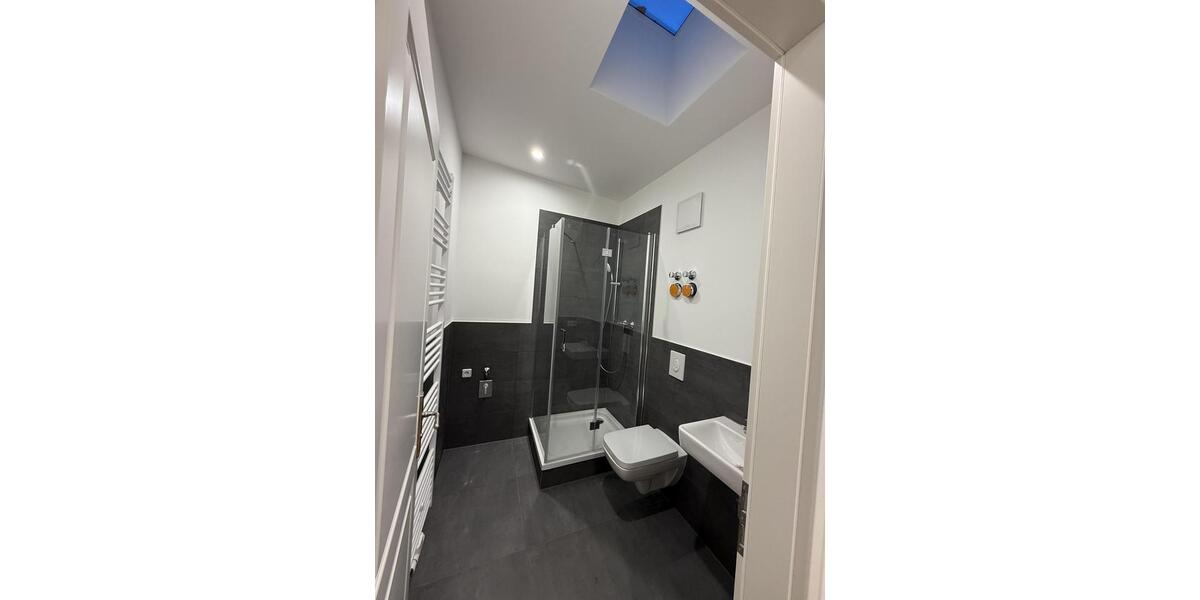 Einfamilienhaus Berlin Charlottenburg-Wilmersdorf - 1 Zimmer, 36 m&sup2;, 1.060&euro; | Angebot:24812157