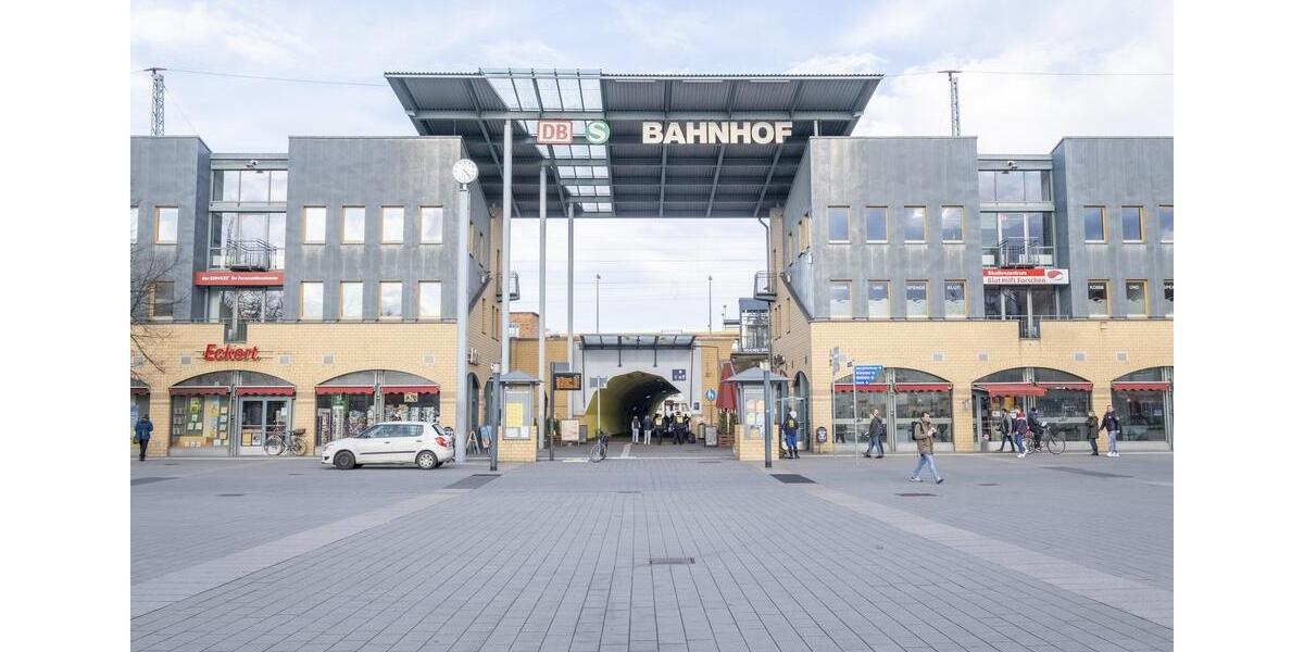 Etagenwohnung Hennigsdorf - 3 Zimmer, 87 m&sup2;, 1.490&euro; | Angebot:25519347