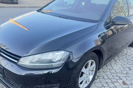 VW Golf 240.000 km 4.799 &euro; Berlin 12681