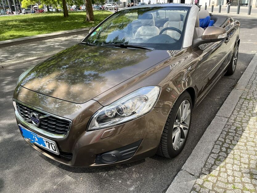 Volvo C70 189.000 km 16.000 € Berlin 10117
