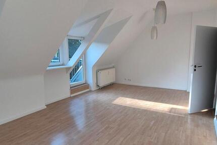 Verkauf 3 Zimmer DachWohnung, 2te Etage