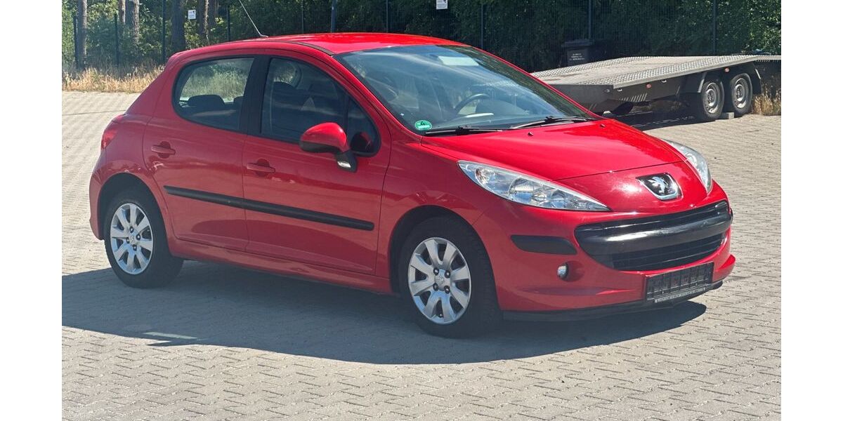 Peugeot 207 89.677 km 2.500 &euro; wildau 15745
