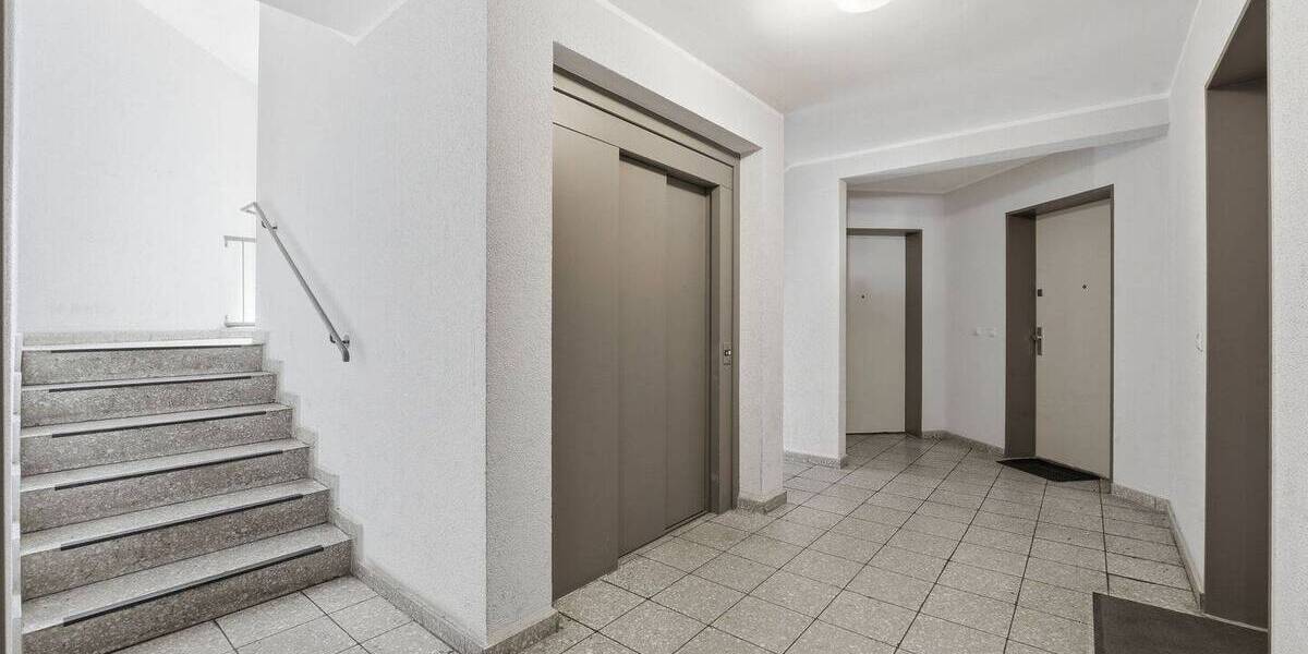 Etagenwohnung Berlin Gesundbrunnen - 2 Zimmer, 66 m&sup2;, 245.000&euro; | Angebot:26018486