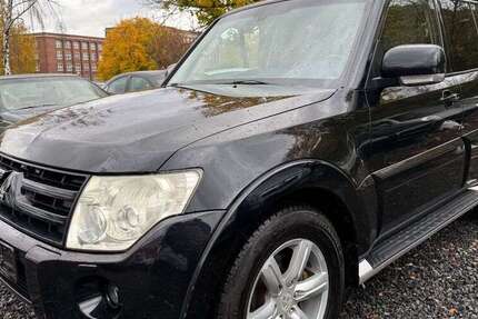 Mitsubishi Pajero 248.000 km 10.800 € Berlin 12109