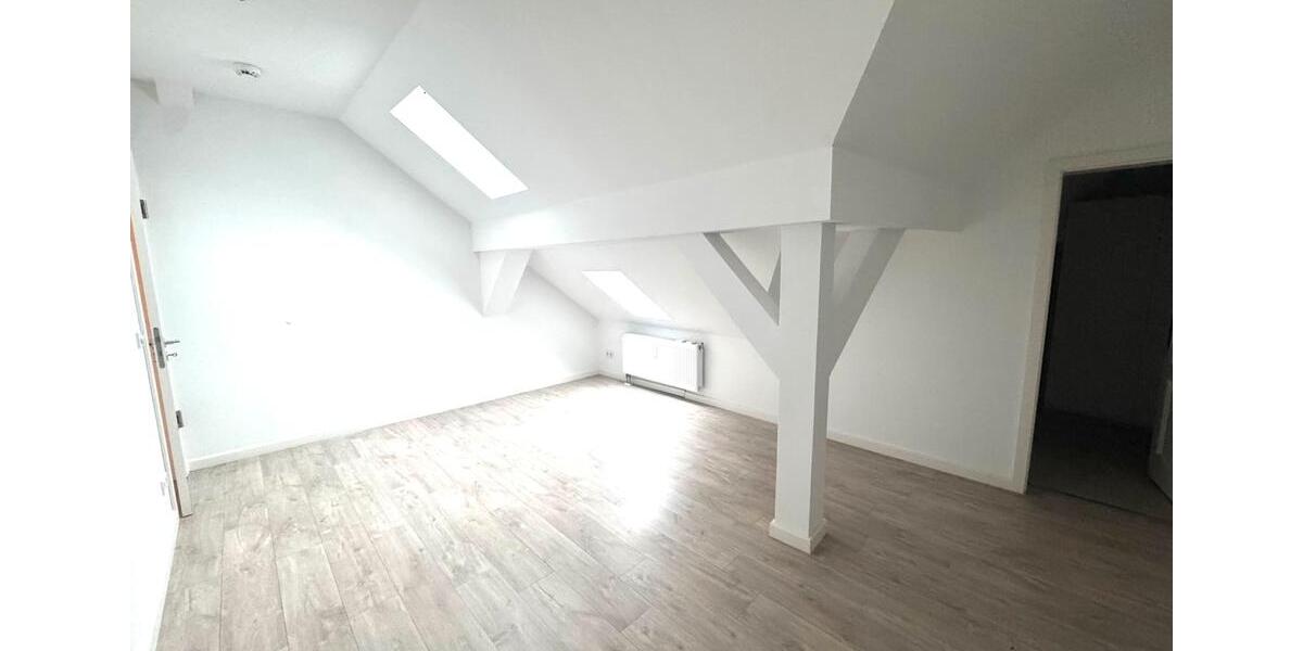 Dachgeschoßwohnung Berlin Mitte - 3 Zimmer, 92 m&sup2;, 590.000&euro; | Angebot:25962421