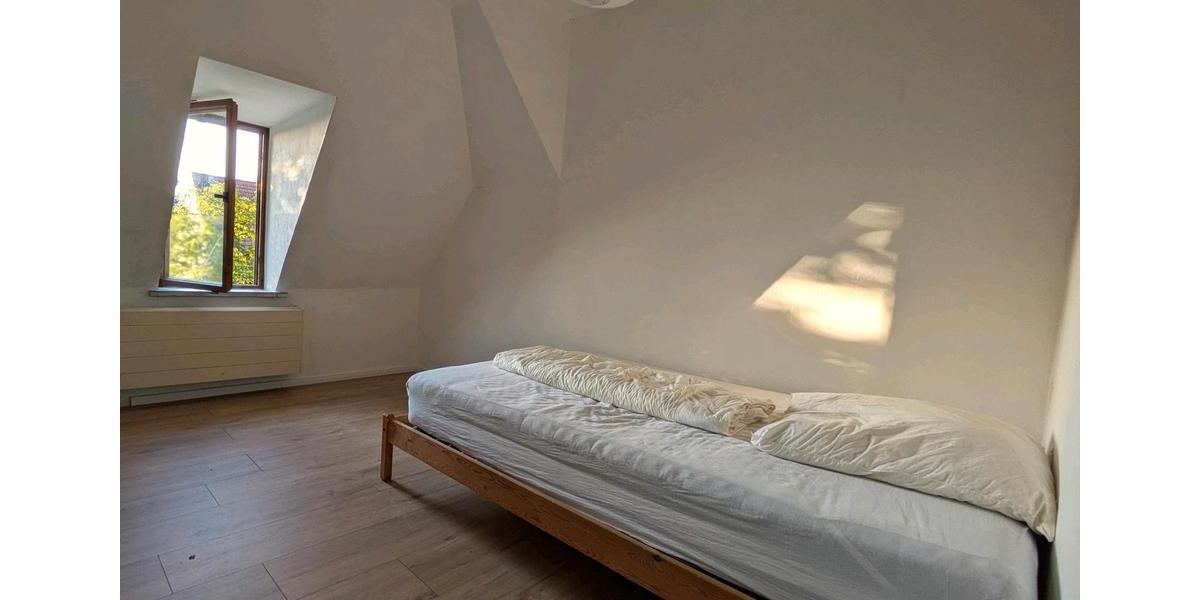 Dachgeschoßwohnung Berlin Pankow - 2 Zimmer, 56 m&sup2;, 750&euro; | Angebot:24893071