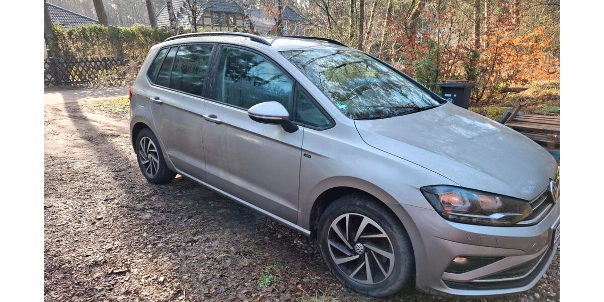 VW Golf Sportsvan 49.700 km 15.900 &euro; Mühlenbecker Land - 16515