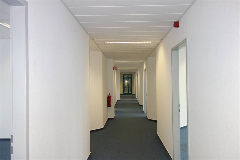 Gewerbeobjekt Teltow - 7 Zimmer, 322 m&sup2;, 3.060&euro; | Angebot:25710475