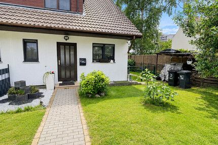 modernisierte DHH in Berlin-Rudow auf 396 m² Grundstück – Garten, 2 Stellplätze in ruhiger Wohnlage! - Haus Berlin Neukölln | Angebot:27552775