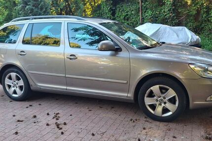 Skoda Octavia 166.000 km 2.750 &euro; Berlin - Reinickendorf 13465