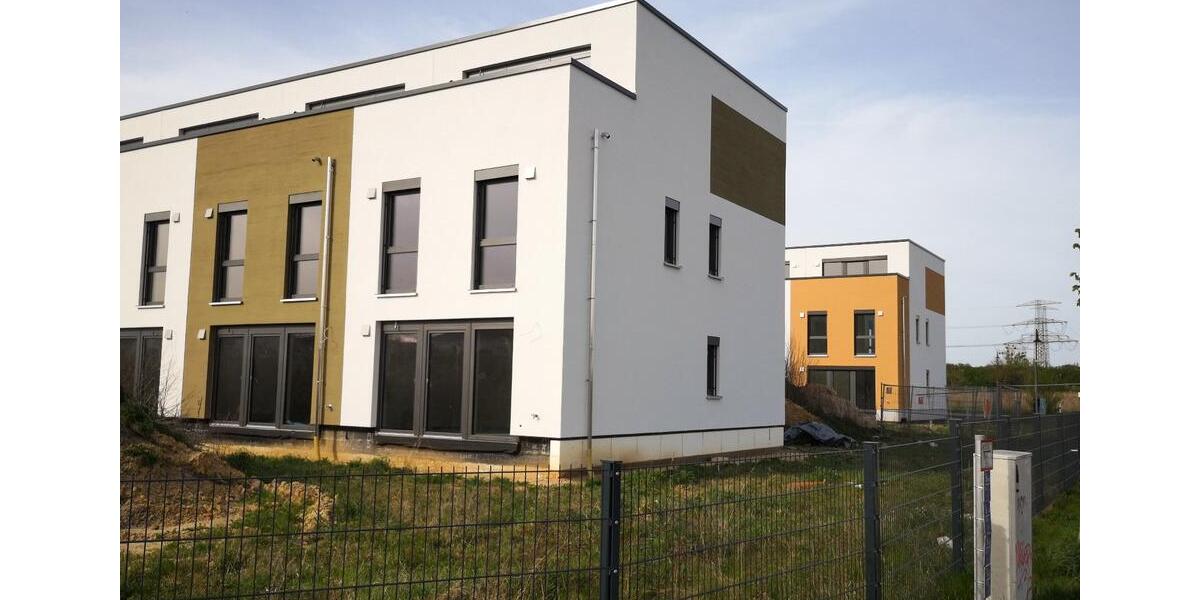 Reihenhaus Neuenhagen bei Berlin - 6 Zimmer, 133 m&sup2;, 2.350&euro; | Angebot:21733710