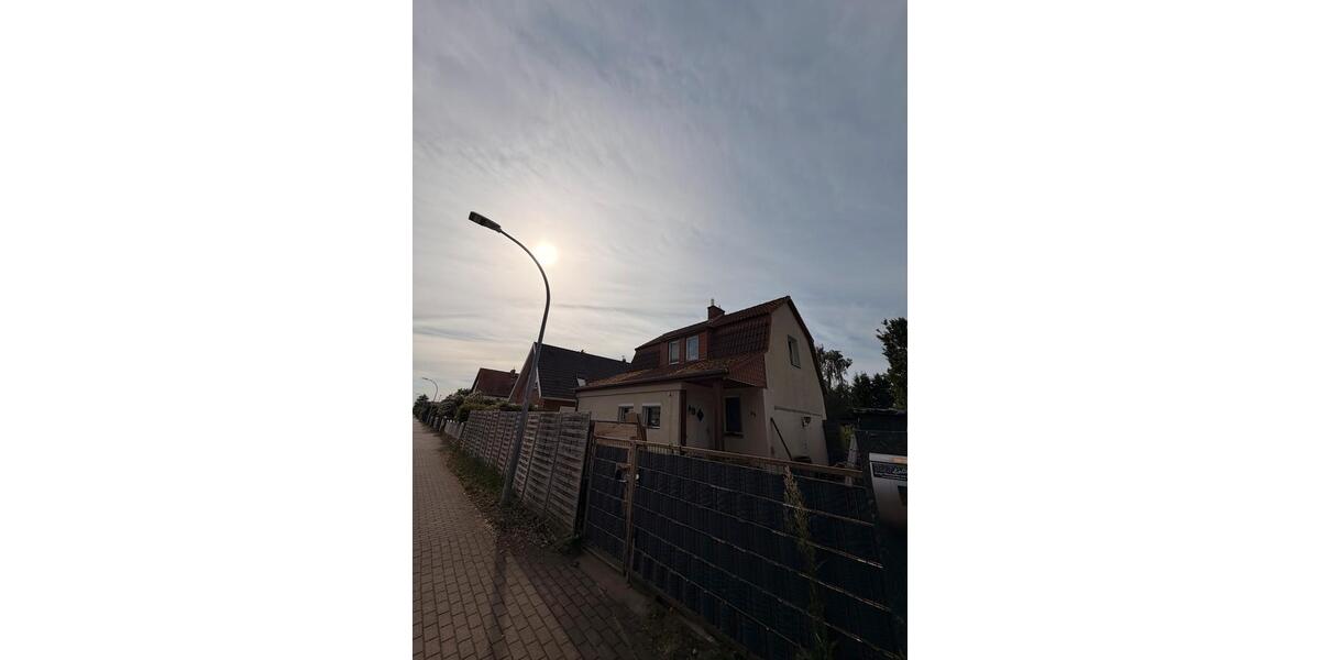 Einfamilienhaus Oranienburg - 3 Zimmer, 75 m&sup2;, 350.000&euro; | Angebot:27077889