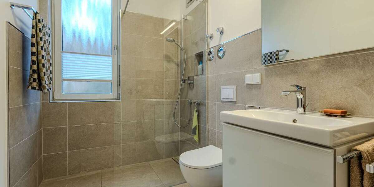 reduziert!- Wohnen am Tiefen See – 2-Zimmer-Wohnjuwel mit Balkon & Tiefgaragenstellplatz - 2- Potsdam Berliner Vorstadt | Angebot:25781688